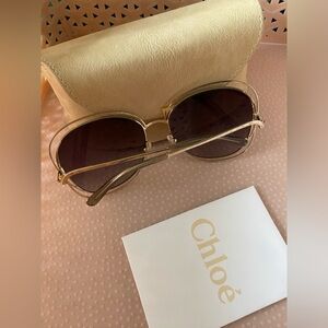 Chloe CE119S Plano